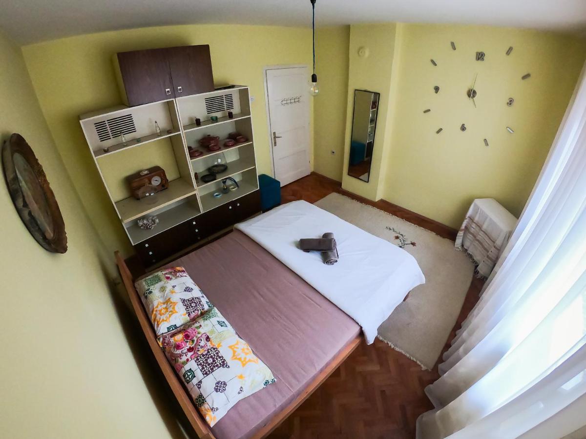 Sarac Hostel Печ Екстер'єр фото