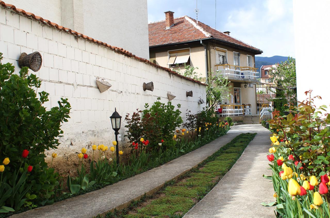 Sarac Hostel Печ Екстер'єр фото
