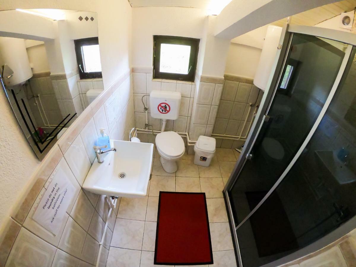 Sarac Hostel Печ Екстер'єр фото