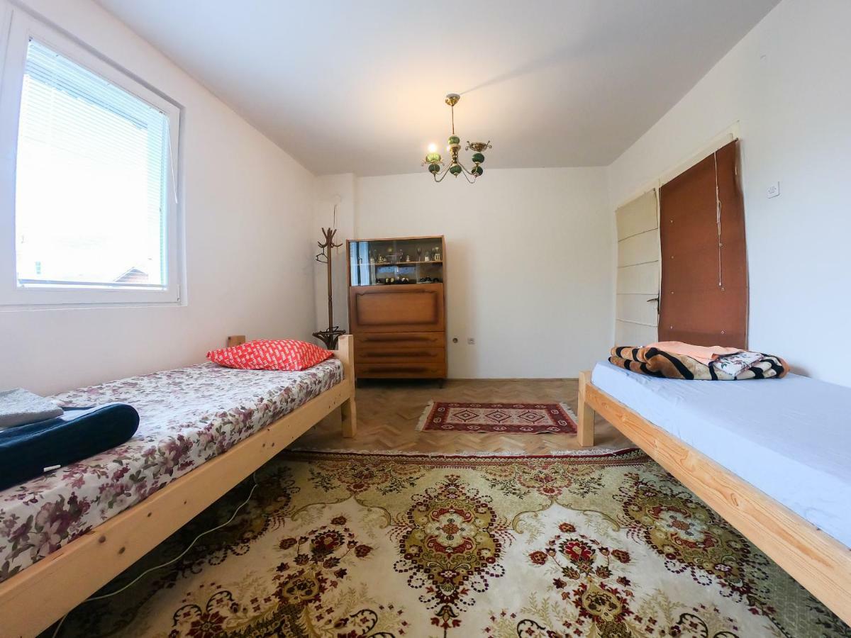 Sarac Hostel Печ Екстер'єр фото